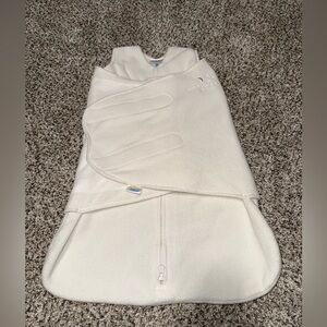 Newborn HALO SleepSack Swaddle Cream Micro Fleece with Wrap-Style Velcro Closure